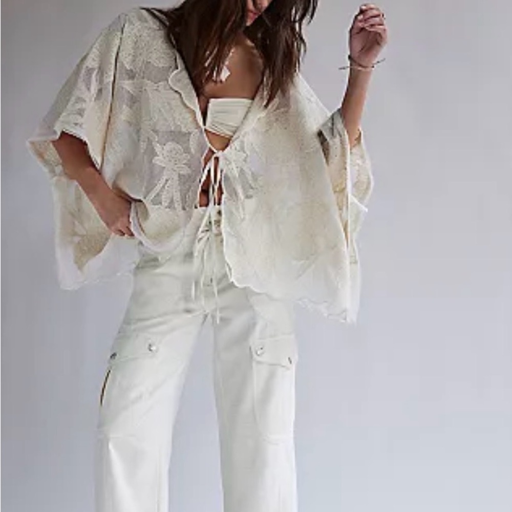 Free People Willow Tie Front Cape 🌾